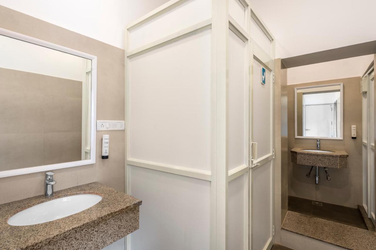 Bedzzz Varanasi By Leisure Hotels, 1 Km From Dashwasamedh Ghat Luaran gambar